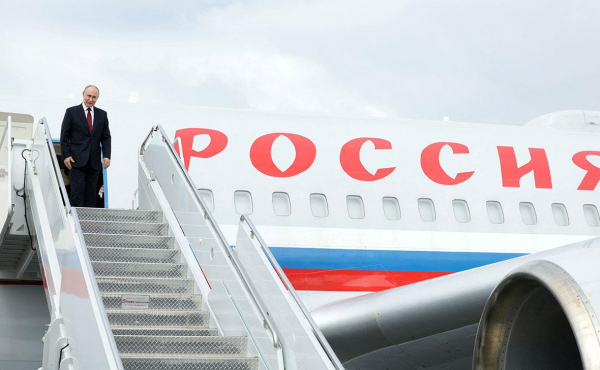 
                    Лавров сообщил, что Путин посетит Индию
                
