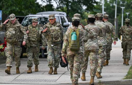 
                    Пентагон намерен снизить финансирование боеготовности армии США в Европе

        