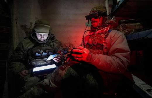 
                    Силы ПВО за пять часов сбили 16 дронов ВСУ в небе над регионами России

        