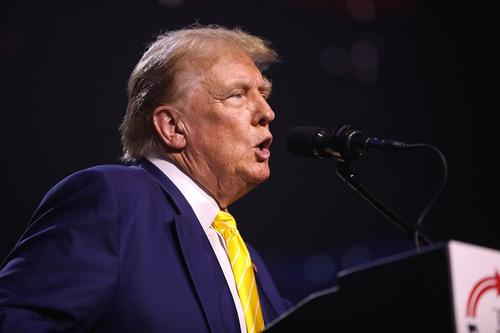 Трамп сообщил, что провел отличный разговор с Токаевым, может посетить Казахстан