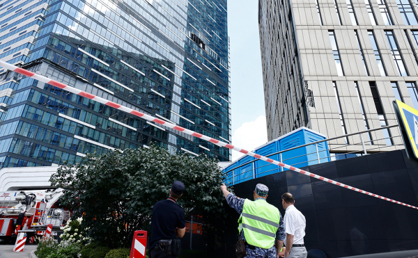 
                    Число сбитых на подлете к Москве дронов выросло до пяти
                