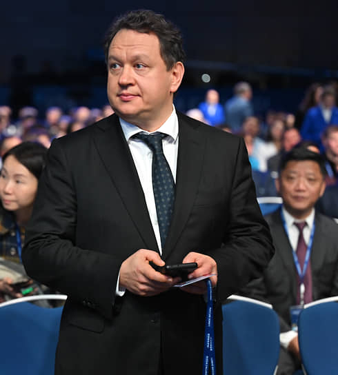 
                Пьянов рассказал о сложностях с финансированием при продаже &laquo;Росгосстраха&raquo;
            