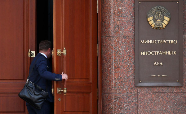 
                    Лукашенко назвал абсурдным повод для закрытия Литвой границы
                