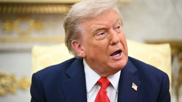 &laquo;Будет продолжительно&raquo;: Трамп подтвердил, что ведет разговор по телефону с Путиным