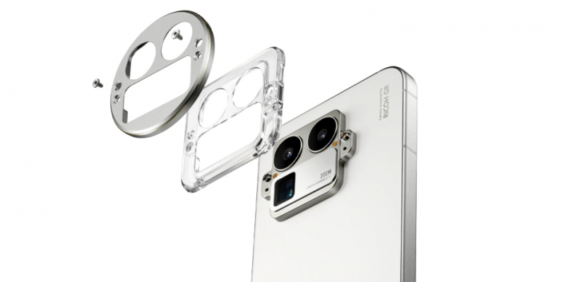 Realme представила GT8 Pro &mdash; флагман со сменными островками камеры и батареей на 7 000 мА&middot;ч
