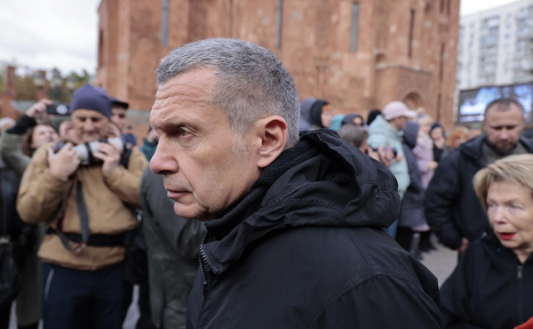 
                    В суде сообщили, что подозреваемые хотели отравить Соловьева пиццей
                