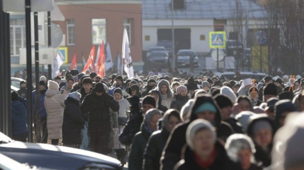 Екатеринбург встретил День Казанской иконы Божьей Матери масштабным крестным ходом