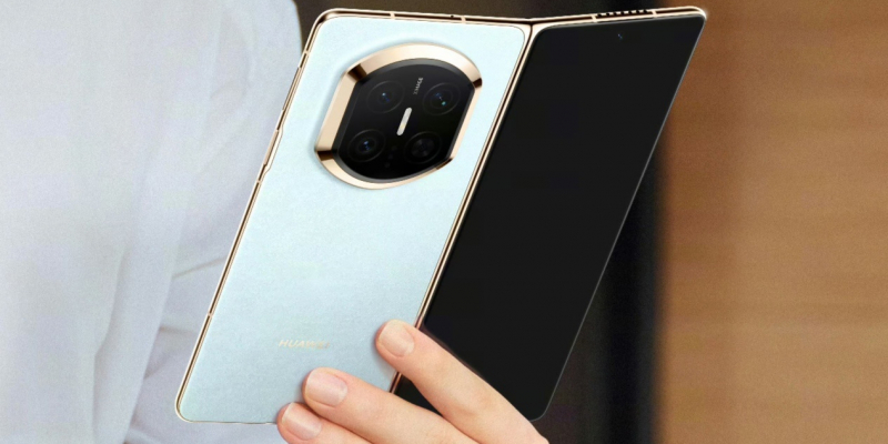 С крышкой из эко-кожи: обновлённый дизайн складного Huawei Mate X7 показали на фото и&nbsp;видео